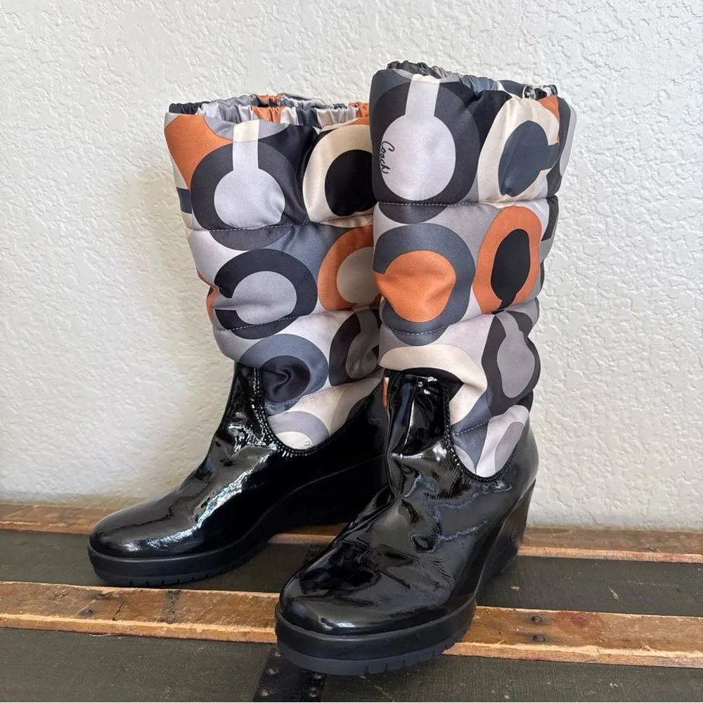 Coach Optic Art Charm Signature Logo Puffer Winter Boots Women’s Sz 9 - Picture 1 of 13